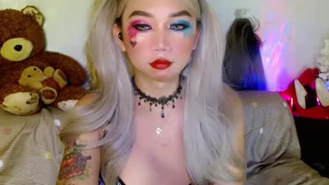 Snapshot of adorableslutxxx chatting on 02-16-25, 06:10 jasmine online show from 02-16-25, 06:10