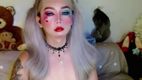 Snapshot of adorableslutxxx chatting on 02-19-25, 02:12 jasmine online show from 02-19-25, 02:12