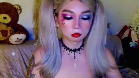 Snapshot of adorableslutxxx chatting on 02-23-25, 08:33 jasmine online show from 02-23-25, 08:33