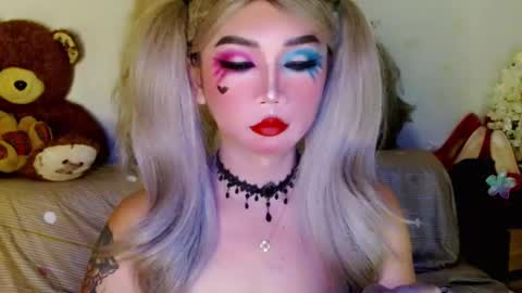 Snapshot of adorableslutxxx chatting on 02-25-25, 12:03 jasmine online show from 02-25-25, 12:03