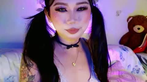 Snapshot of adorableslutxxx chatting on 10-22-25, 12:11 jasmine online show from 10-22-25, 12:11