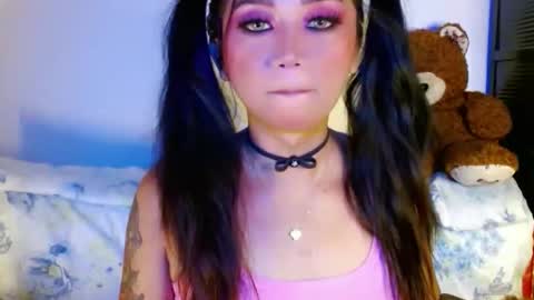 Snapshot of adorableslutxxx chatting on 05-20-26, 12:11 jasmine online show from 05-20-26, 12:11