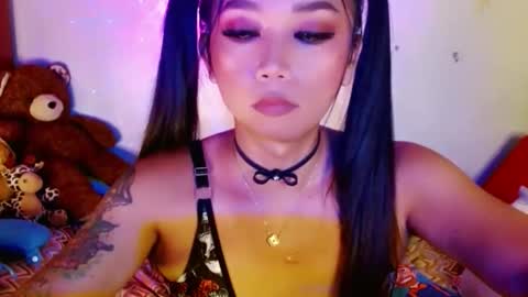 Snapshot of adorableslutxxx chatting on 05-27-26, 07:00 jasmine online show from 05-27-26, 07:00