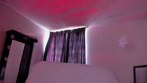 Snapshot of adorabolt chatting on 01-21-25, 07:06 Stormi online show from 01-21-25, 07:06