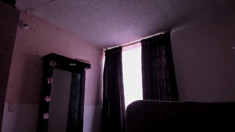 Snapshot of adorabolt chatting on 01-25-25, 08:00 Stormi online show from 01-25-25, 08:00