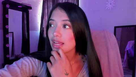 Snapshot of adorabolt chatting on 02-07-25, 06:24 Stormi online show from 02-07-25, 06:24