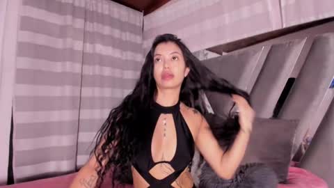 Snapshot of adorabolt chatting on 11-21-25, 01:48 Stormi online show from 11-21-25, 01:48