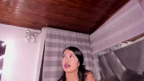 Snapshot of adorabolt chatting on 11-26-25, 02:01 Stormi online show from 11-26-25, 02:01