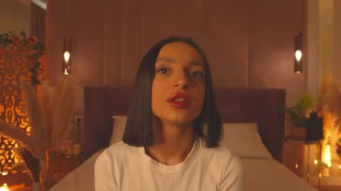 adoracortes online show from 04-24-26, 05:21