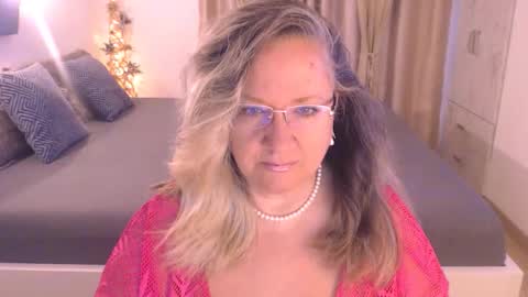 Cryna online show from 09-18-25, 04:14