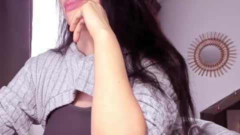 Snapshot of adrenaline_rush_ chatting on 12-11-24, 01:28 Victoria online show from 12-11-24, 01:28