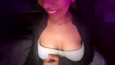 adriana online show from 12-15-25, 08:13