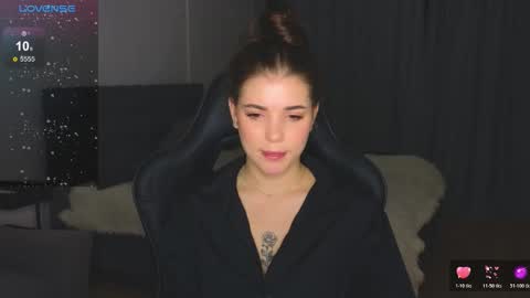 Adriana online show from 11-19-25, 02:11