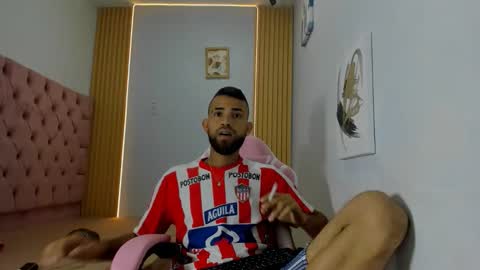 Snapshot of adri_sexboy229 chatting on 09-10-25, 02:11 adri_sexboy229 online show from 09-10-25, 02:11