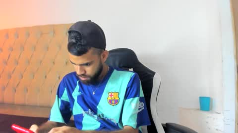 Snapshot of adri_sexboy229 chatting on 09-30-25, 01:32 adri_sexboy229 online show from 09-30-25, 01:32