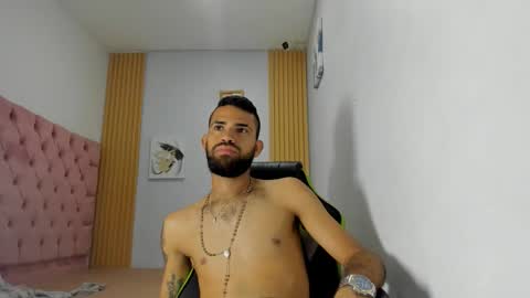 Snapshot of adri_sexboy229 chatting on 10-02-25, 07:26 adri_sexboy229 online show from 10-02-25, 07:26