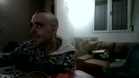 adria35cbtmartorell online show from 10-18-25, 11:27