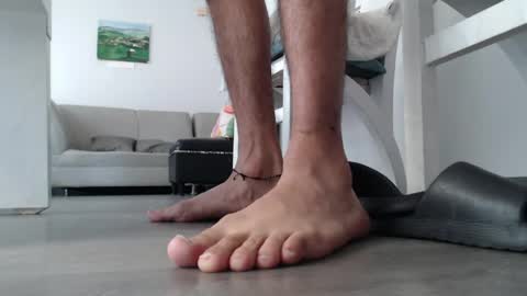 Adrian Falcon online show from 05-08-26, 05:40