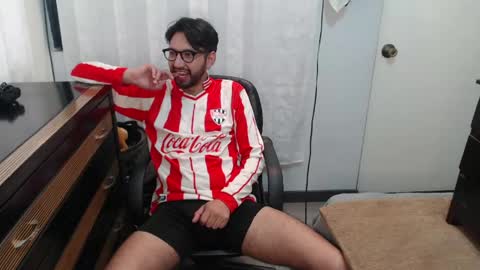 Adrian Falcon online show from 05-09-26, 06:13