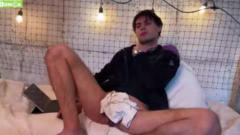 Adrian online show from 03-07-26, 12:13