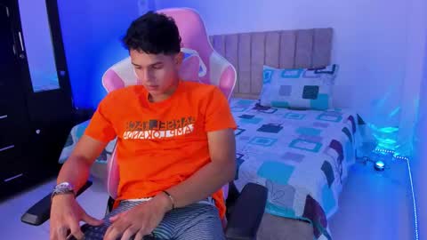 Snapshot of adrian_prime_ chatting on 03-05-26, 07:54 ADRIAN online show from 03-05-26, 07:54