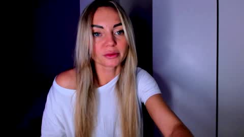 Adriana online show from 01-06-25, 06:31