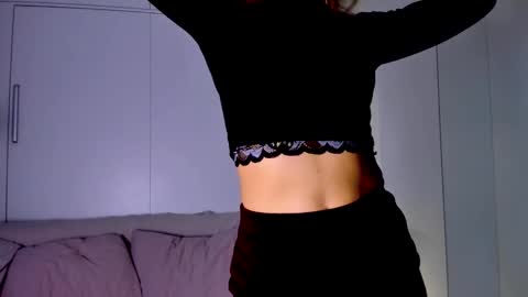 Adriana online show from 10-18-25, 07:20