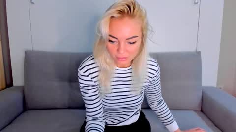 Adriana online show from 10-29-25, 11:01