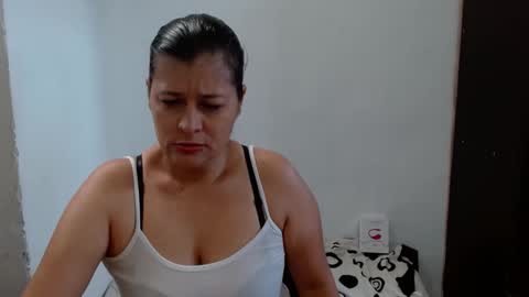 Adriana milf online show from 10-14-25, 03:13