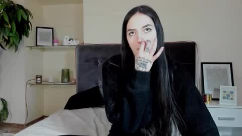 Snapshot of adrianacult chatting on 02-10-26, 07:01 Adriana online show from 02-10-26, 07:01