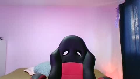 adrianagogo18 online show from 09-26-25, 11:25