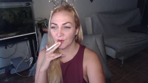 Snapshot of adrianapdes chatting on 01-29-25, 11:41 Adriana Paredes  online show from 01-29-25, 11:41