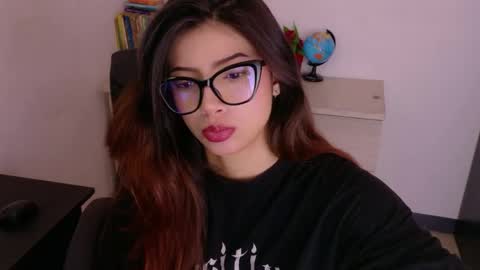 Snapshot of adrianna5_ chatting on 05-07-26, 09:03 Adriana online show from 05-07-26, 09:03