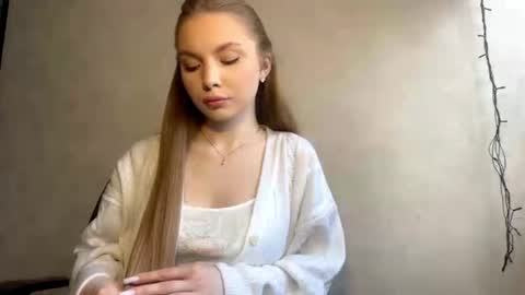 Caroline online show from 03-21-26, 12:43