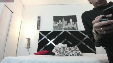 Adrian online show from 11-06-25, 03:40