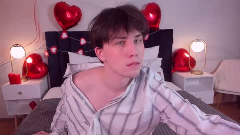 adrianoaubert online show from 02-13-25, 10:12