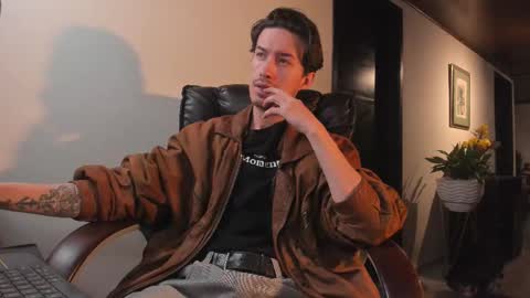 Snapshot of adrianwilliams_ chatting on 01-14-26, 03:23 Adrian Williams online show from 01-14-26, 03:23