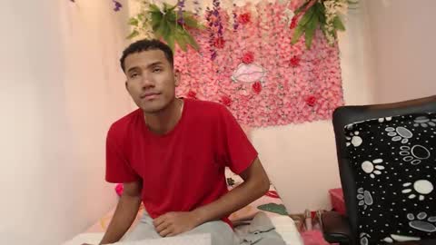 Snapshot of adriel_and_risitos_ chatting on 09-24-25, 09:34 adriel_and_risitos_ online show from 09-24-25, 09:34