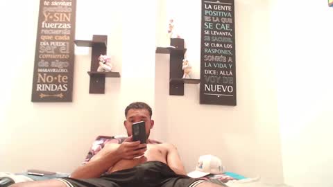 Snapshot of adriel_and_risitos_ chatting on 10-16-25, 02:01 adriel_and_risitos_ online show from 10-16-25, 02:01