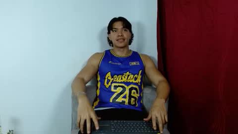 Snapshot of adriel_escalante chatting on 10-03-25, 01:46 adriel_escalante online show from 10-03-25, 01:46