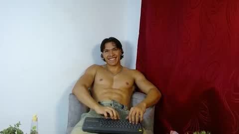 Snapshot of adriel_escalante chatting on 10-09-25, 02:20 adriel_escalante online show from 10-09-25, 02:20