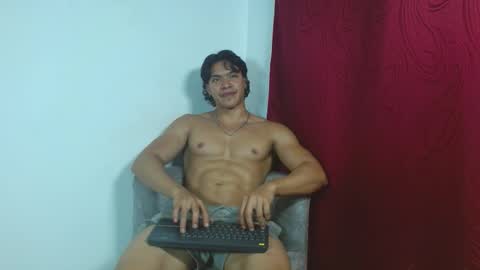 Snapshot of adriel_escalante chatting on 10-12-25, 02:10 adriel_escalante online show from 10-12-25, 02:10