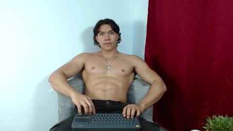 Snapshot of adriel_escalante chatting on 10-21-25, 02:12 adriel_escalante online show from 10-21-25, 02:12