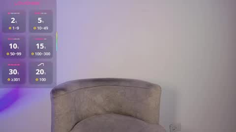 adriel_escalante online show from 04-28-26, 02:21