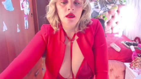 adriiana_fox_ online show from 01-31-25, 08:33