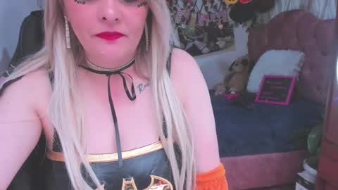 adriiana_fox_ online show from 10-04-25, 04:27