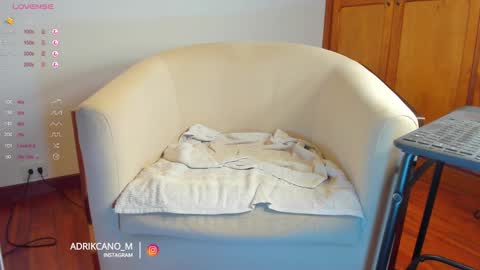 Santi online show from 01-30-25, 06:13