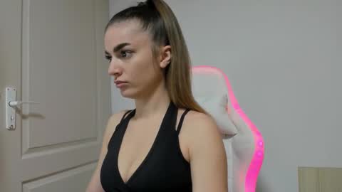 adventurina online show from 11-25-25, 11:43