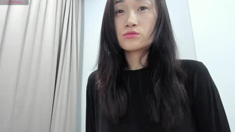 Snapshot of ae_nie chatting on 02-25-25, 12:24 Aenie online show from 02-25-25, 12:24