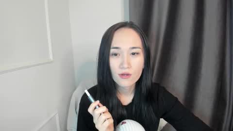 Snapshot of ae_nie chatting on 10-13-25, 01:11 Aenie online show from 10-13-25, 01:11